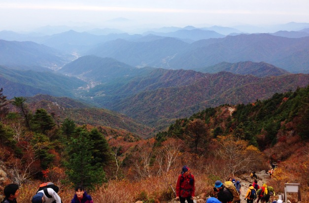 Jungsangri and Cheonwangbong Peak in Jirisan National Park